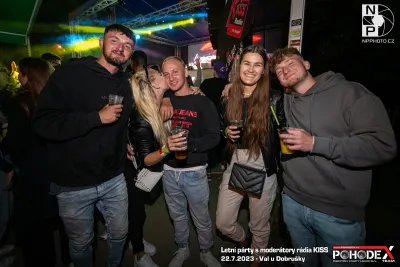 Letní párty s moderátory rádia KISS - foto č. 087