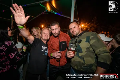 Letní párty s moderátory rádia KISS - foto č. 090
