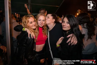 Letní párty s moderátory rádia KISS - foto č. 108