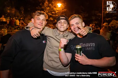 Letní párty s moderátory rádia KISS - foto č. 121