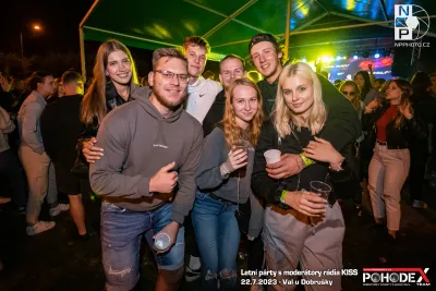 Letní párty s moderátory rádia KISS - foto č. 122