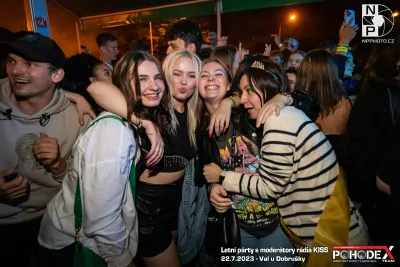 Letní párty s moderátory rádia KISS - foto č. 130