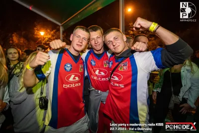 Letní párty s moderátory rádia KISS - foto č. 141