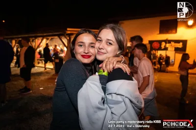 Letní párty s moderátory rádia KISS - foto č. 143