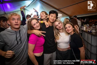 Letní párty s moderátory rádia KISS - foto č. 145