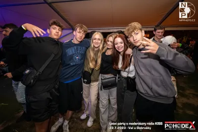 Letní párty s moderátory rádia KISS - foto č. 152