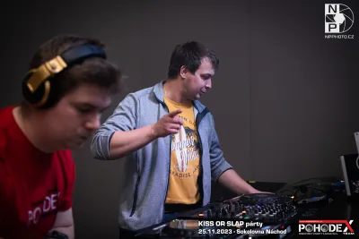 KISS OR SLAP párty by INFINITY & POHODEX! - foto č. 026