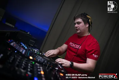 KISS OR SLAP párty by INFINITY & POHODEX! - foto č. 035