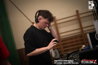 Pouťová diskotéka by Pohodex & Infinity Vibes! - foto č. 025