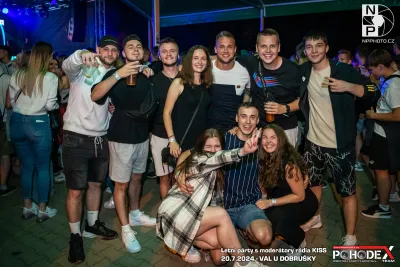 Letní párty s moderátory rádia KISS - foto č. 006