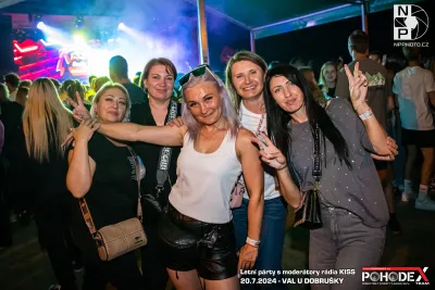 Letní párty s moderátory rádia KISS - foto č. 035