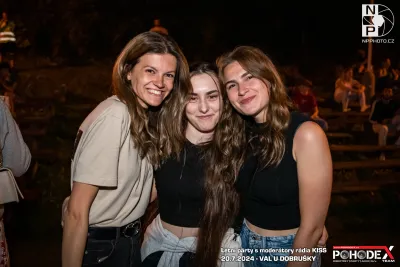 Letní párty s moderátory rádia KISS - foto č. 040
