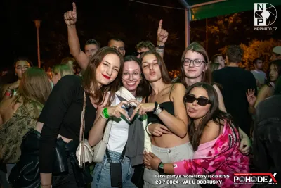 Letní párty s moderátory rádia KISS - foto č. 044