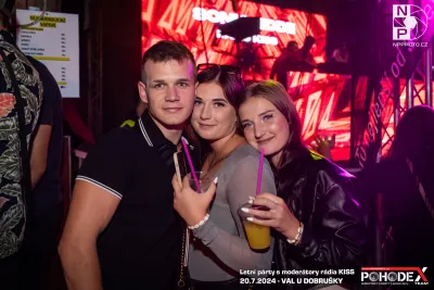 Letní párty s moderátory rádia KISS - foto č. 050