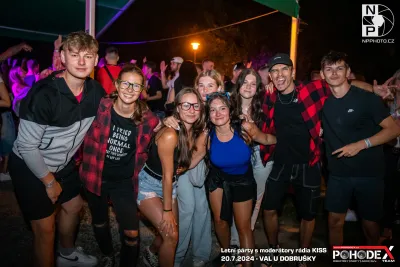 Letní párty s moderátory rádia KISS - foto č. 094