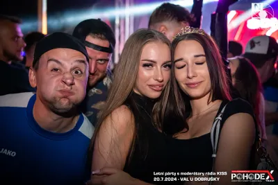 Letní párty s moderátory rádia KISS - foto č. 103