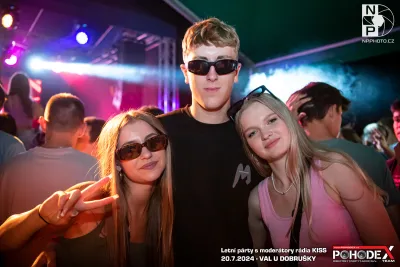 Letní párty s moderátory rádia KISS - foto č. 104