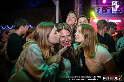 Letní párty s moderátory rádia KISS - foto č. 107