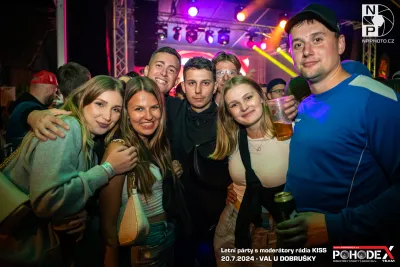 Letní párty s moderátory rádia KISS - foto č. 108