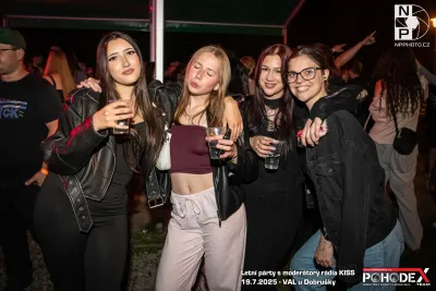 Letní párty s moderátory rádia KISS - foto č. 032
