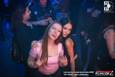 Letní párty s moderátory rádia KISS - foto č. 050
