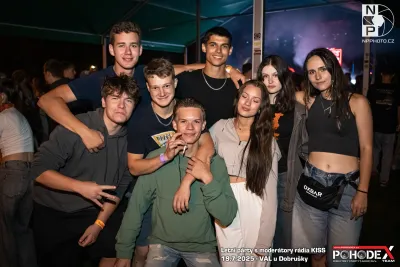 Letní párty s moderátory rádia KISS - foto č. 094