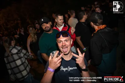 Letní párty s moderátory rádia KISS - foto č. 105