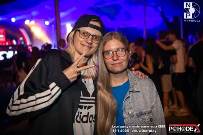 Letní párty s moderátory rádia KISS - foto č. 108