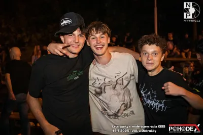 Letní párty s moderátory rádia KISS - foto č. 111