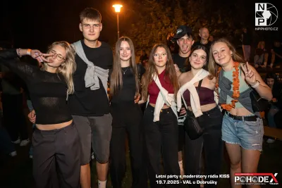 Letní párty s moderátory rádia KISS - foto č. 112