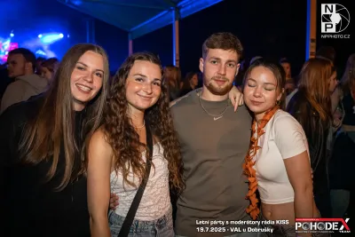 Letní párty s moderátory rádia KISS - foto č. 117