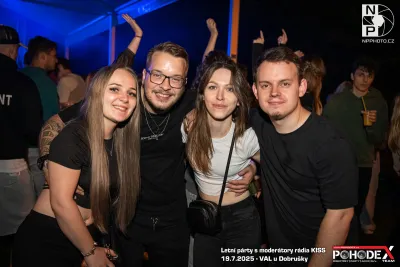 Letní párty s moderátory rádia KISS - foto č. 120