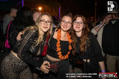 Letní párty s moderátory rádia KISS - foto č. 122