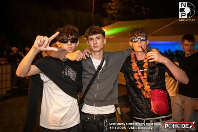 Letní párty s moderátory rádia KISS - foto č. 123