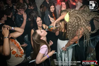 Letní párty s moderátory rádia KISS - foto č. 125