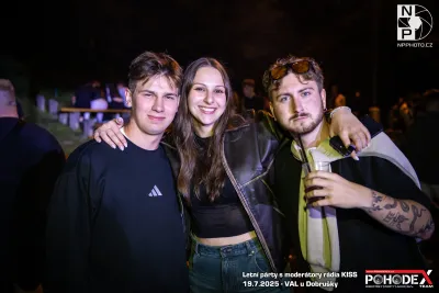 Letní párty s moderátory rádia KISS - foto č. 138