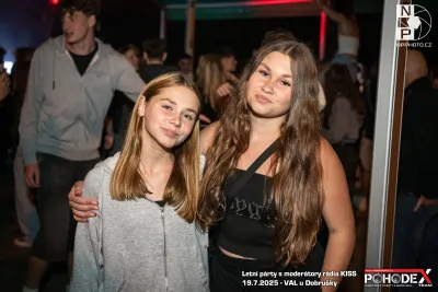 Letní párty s moderátory rádia KISS - foto č. 139