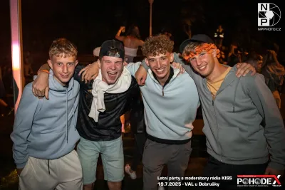 Letní párty s moderátory rádia KISS - foto č. 141